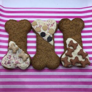 3 Bakery Decorated Biscuit Bones White