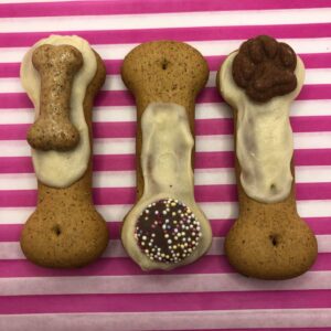 3 Bakery Decorated Biscuit Bones White